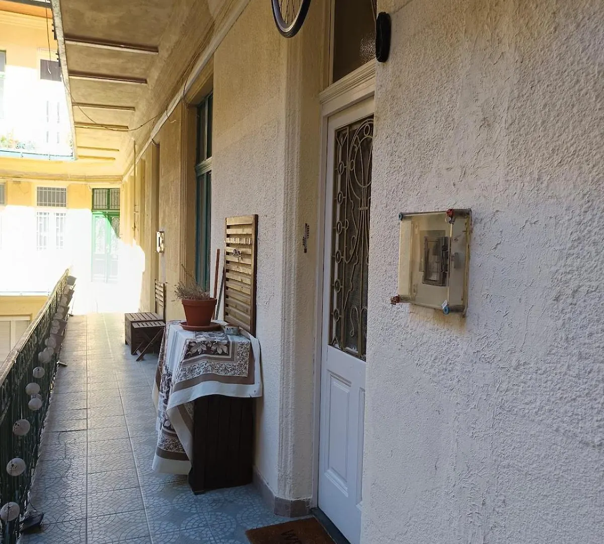 Bb 37 Apartment بودابست